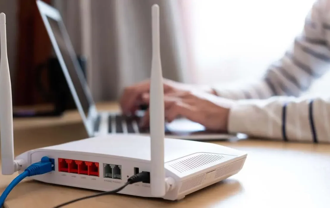 a diferença entre um modem e um roteador