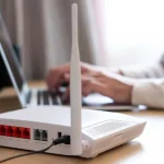 a diferença entre um modem e um roteador