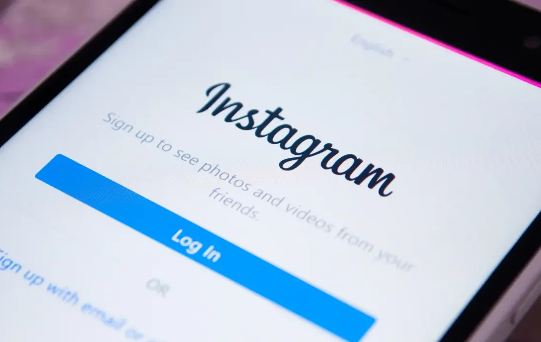golpe de violação de direitos autorais do Instagram