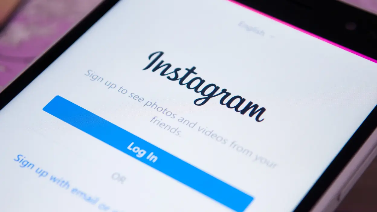 golpe de violação de direitos autorais do Instagram