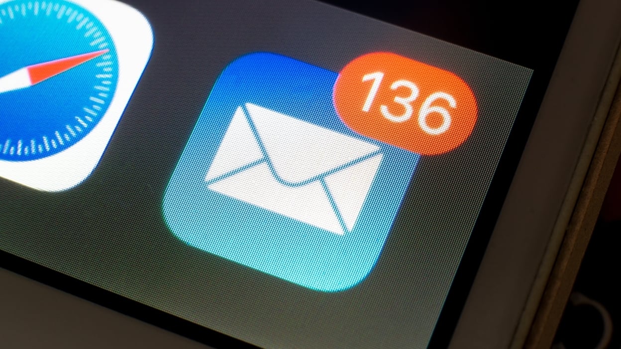 e-mail bombardeado